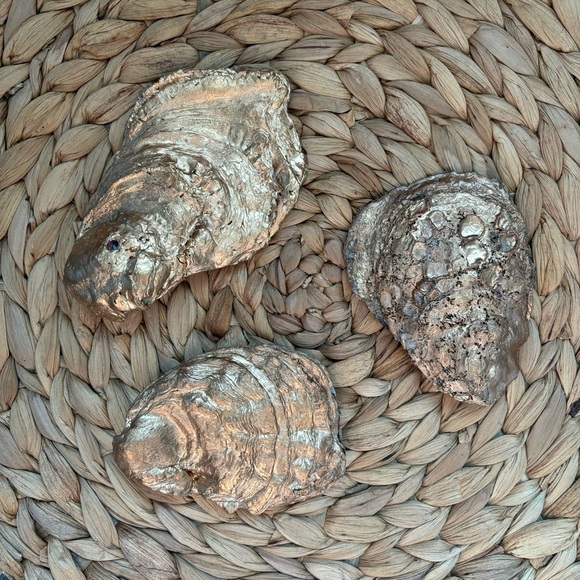 Patriotic Oyster Shells - Picture 2 of 2